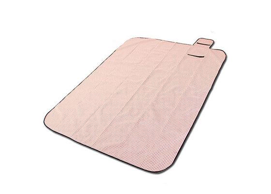 大家族の屋外のピクニック付属品の携帯用折るピンクのピクニック毛布
