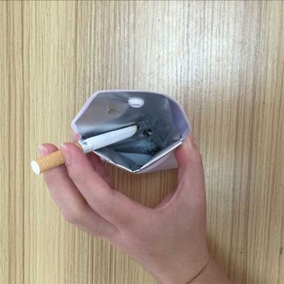 エヴァ ポリ塩化ビニールの小型使い捨て可能なポケット灰皿の小さい刻みタバコ入れOEM