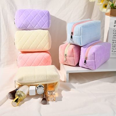 審美的なPlush化粧品の構造袋のかわいいピンクの袋の洗面用品のオルガナイザー7の× 4インチ