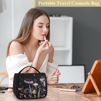 ポータブル耐衝撃保護トイレタリーバッグ女性用多機能トラベルメイクアップバッグかわいい化粧品バッグ